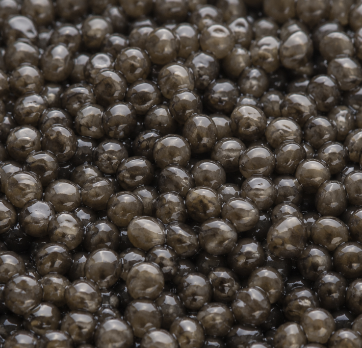 Gros plan des perles de Caviar Baeri Baika